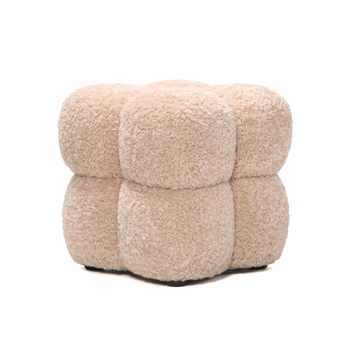 Beżowy kwadratowy puf z tkaniny Teddy PTMD