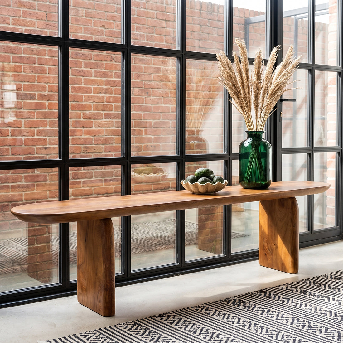 Ławka do jadalni Bullnose z brązowego drewna mango 180 cm Raw Materials