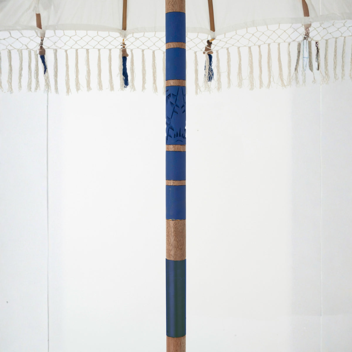 Parasol Flavie Drewno/Bawełna Ecru/Niebieski J-Line