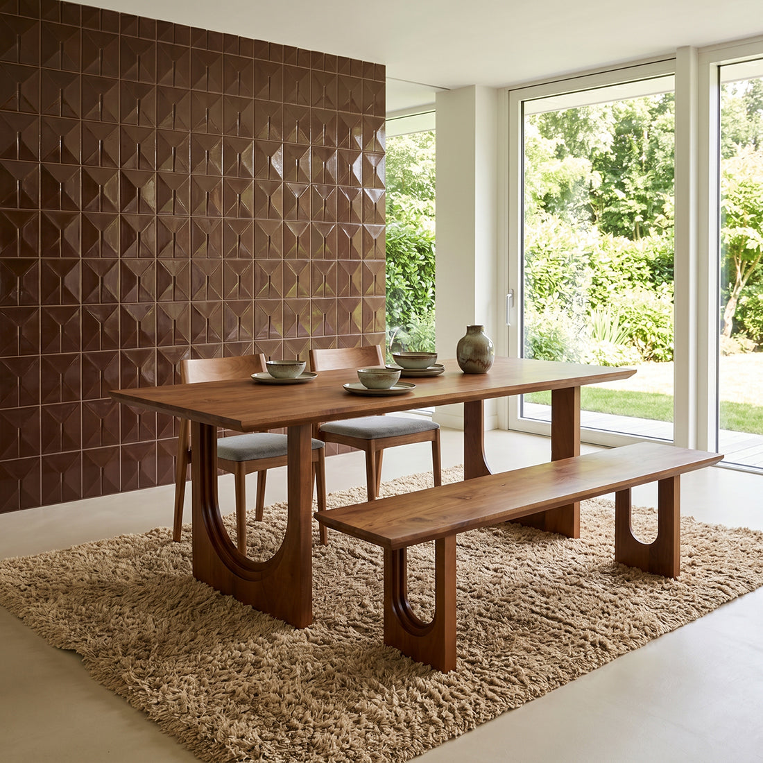 Stół do jadalni Bullnose Chamfered Arch z drewna mango 200 cm Raw Materials