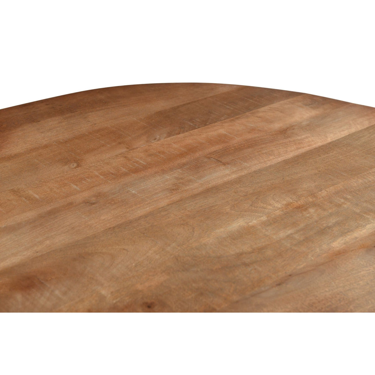 Detail van het ovale mangohouten blad van de Salvator salontafel in Pecan
