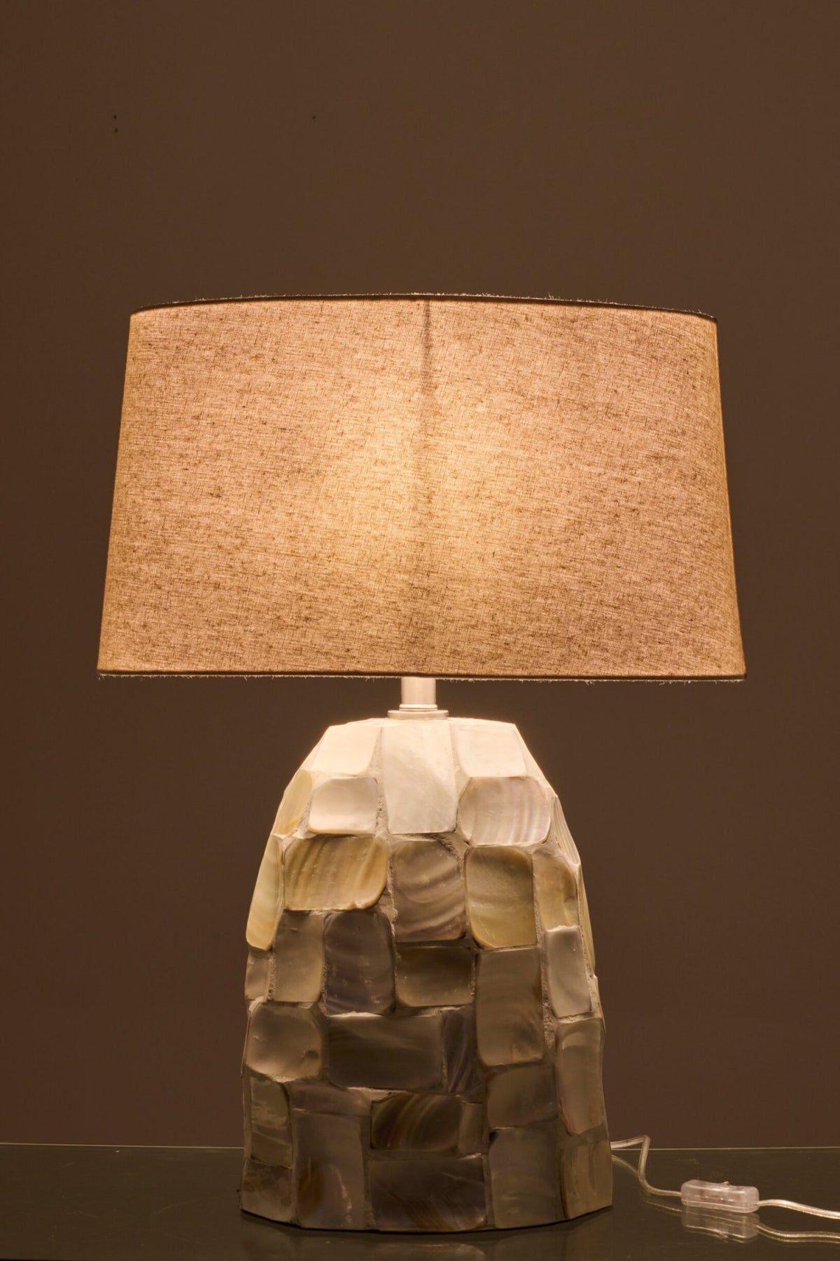 Lampa stołowa Efekt perłowy Muszla Kolor złamanej bieli/jasnobeżowy J-Line
