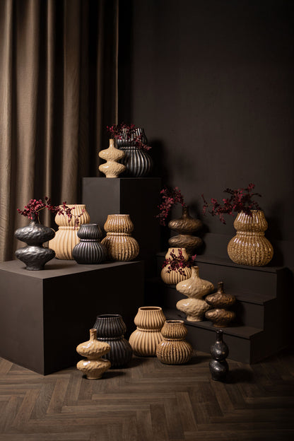 Chelsean Brązowa ceramiczna waza o kształcie owalu i bulwy L 28x16x40cm PTMD