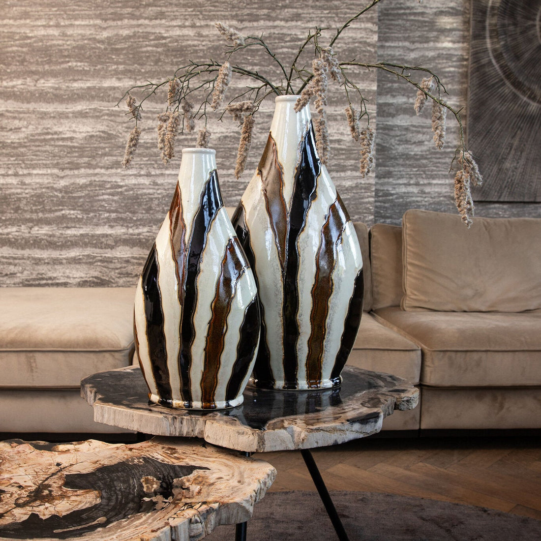 Evelin Ciemnobrązowa owalna waza ceramiczna z liniami S 23x15x44,5 cm PTMD