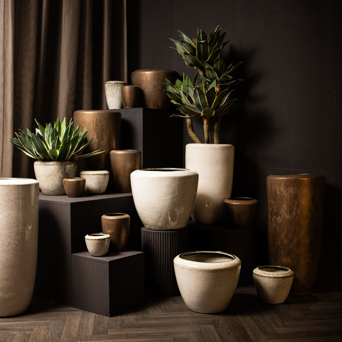 Kyleigh Brązowy Okrągły Ceramiczny Wazon Gładki Wysoki XL PTMD