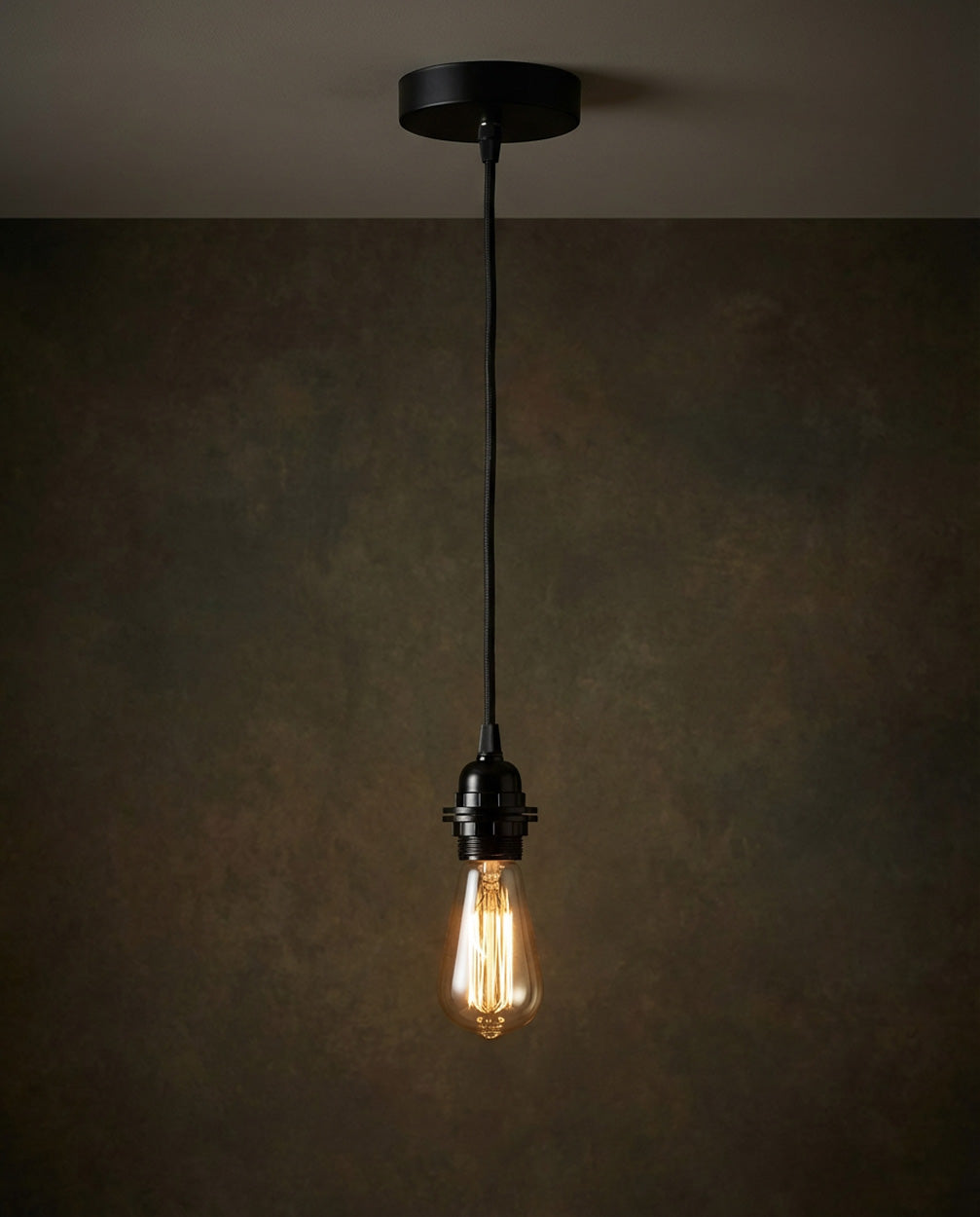 Opisowa lampa sufitowa z 1 oprawką Czarna Bazar Bizar