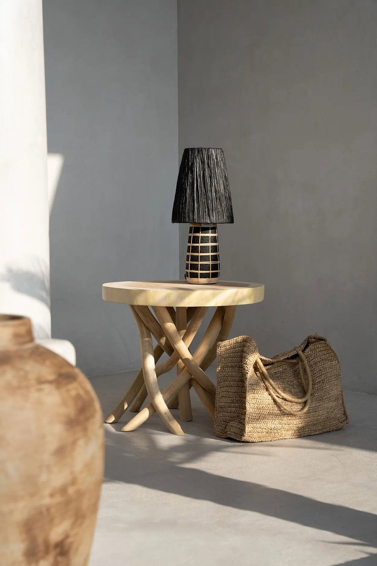 Lampa stołowa Naxos - Czarna Naturalna Bazar Bizarre