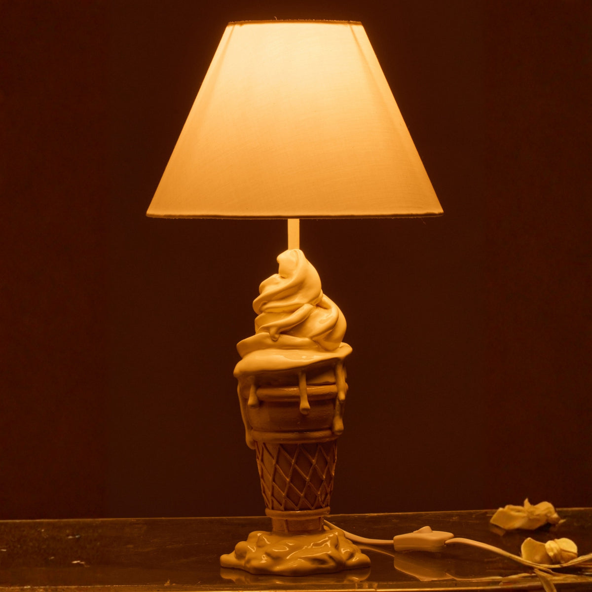 Lampa Ijsje Polyresin Żółta/Beżowa J-Line
