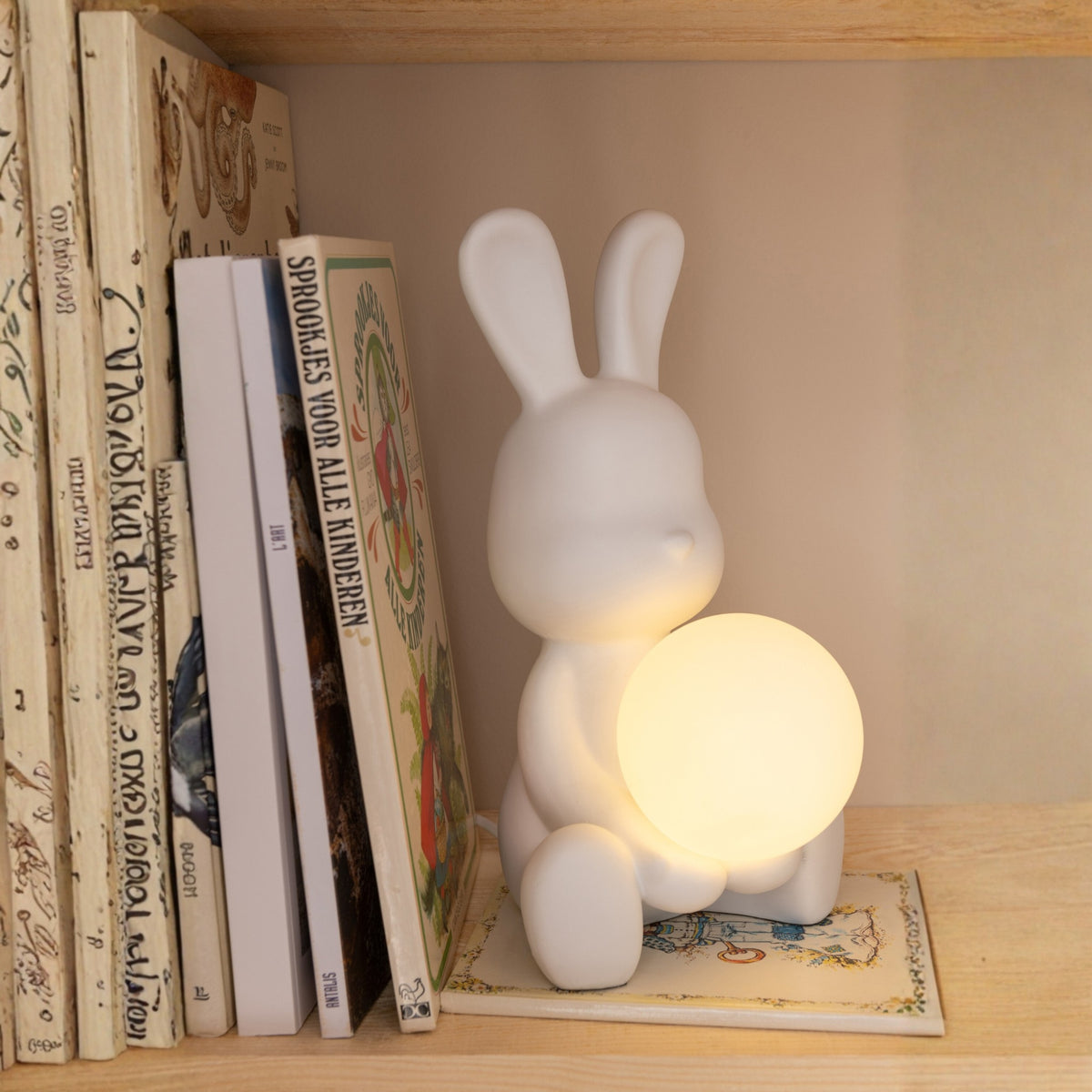 Lampa stołowa Królik Polyresin Biała J-Line