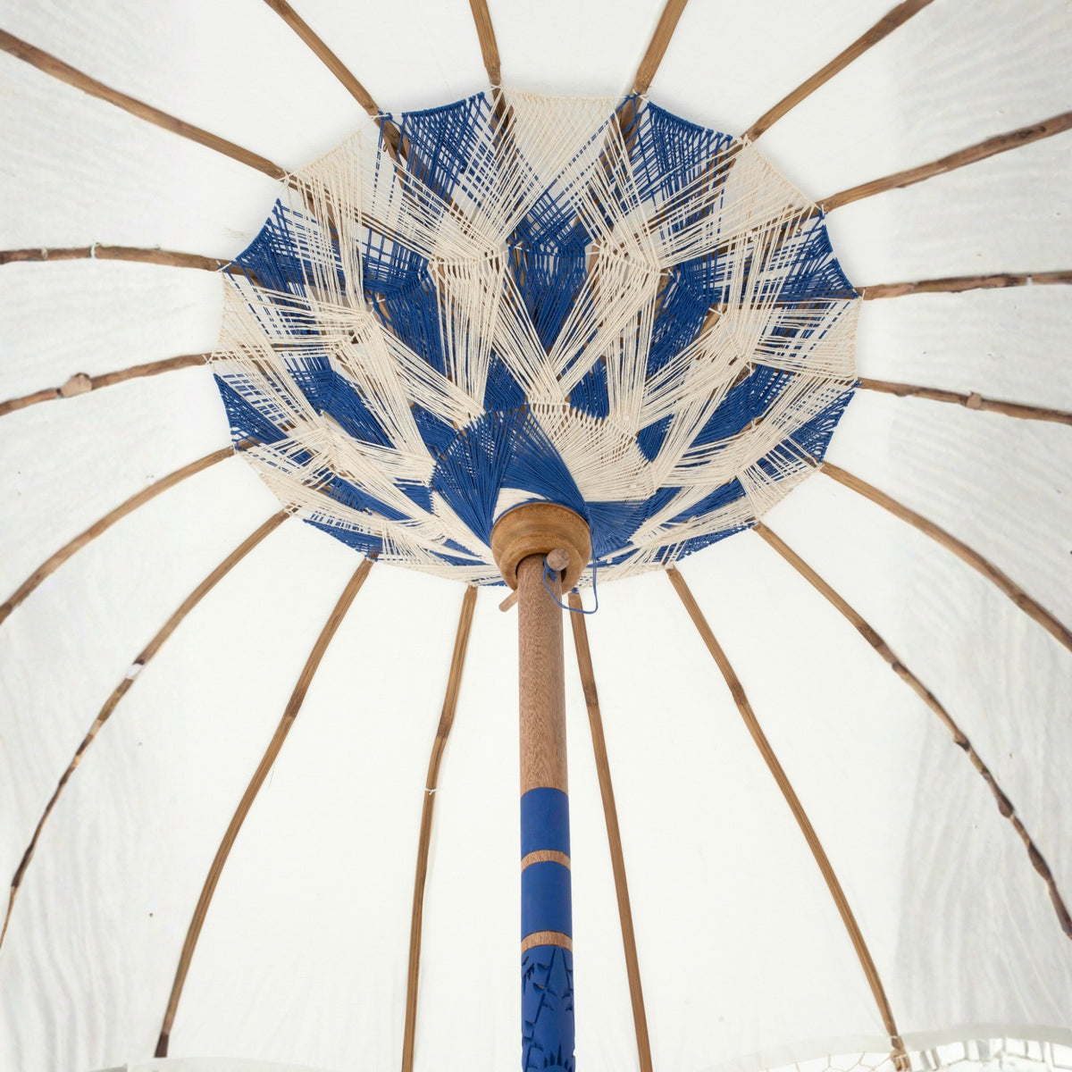 Parasol Flavie Drewno/Bawełna Ecru/Niebieski J-Line