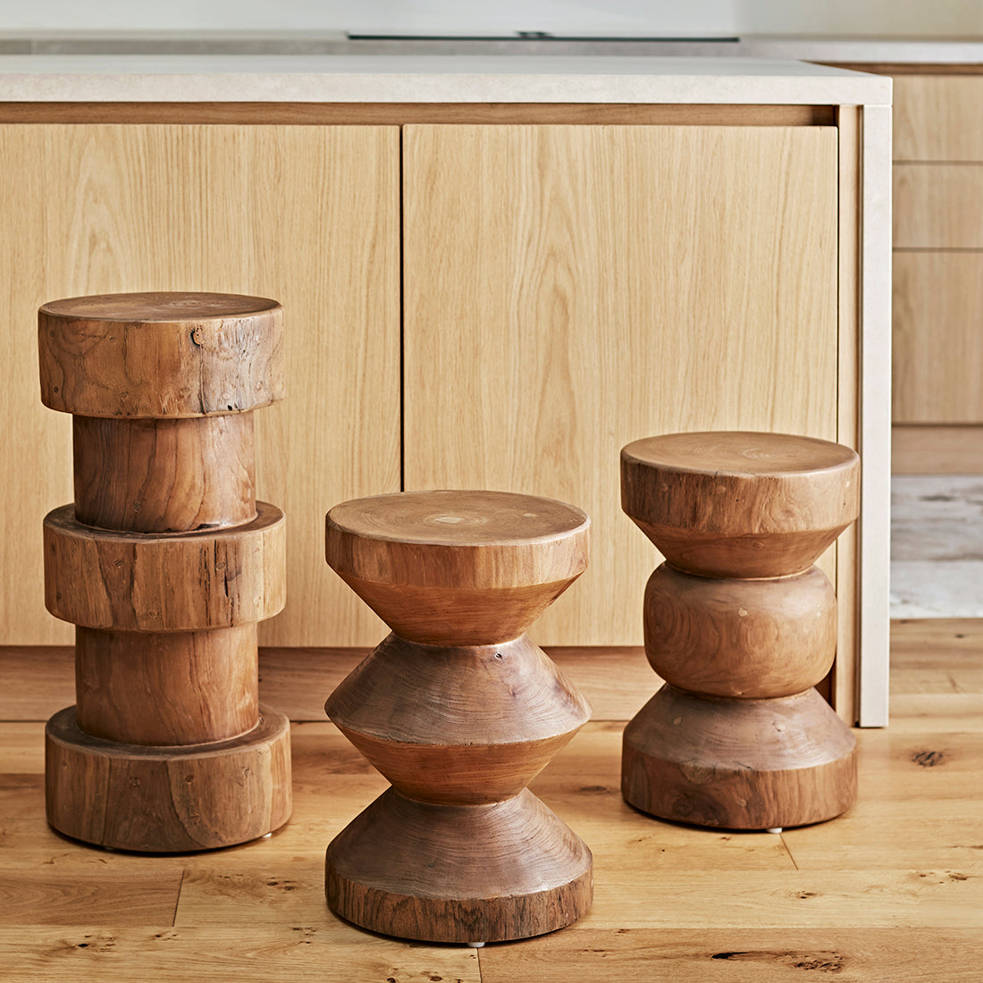 Stolik boczny Forma Rizo natural Raw Materials