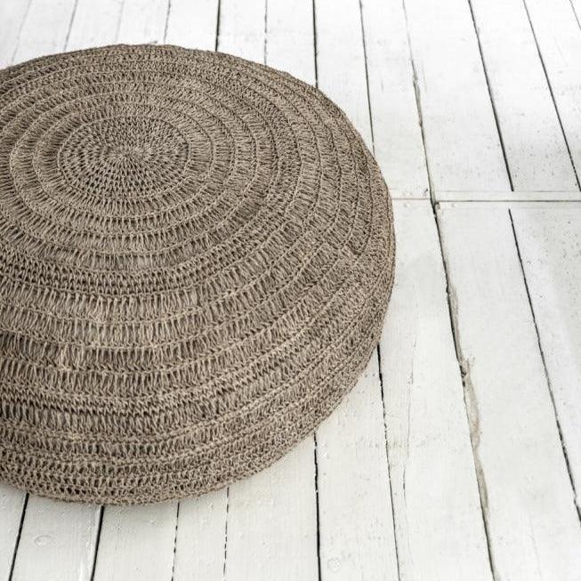 De Seagrass Poef - Naturel - M - Poef - Bazar Bizar - livinglovely.nl