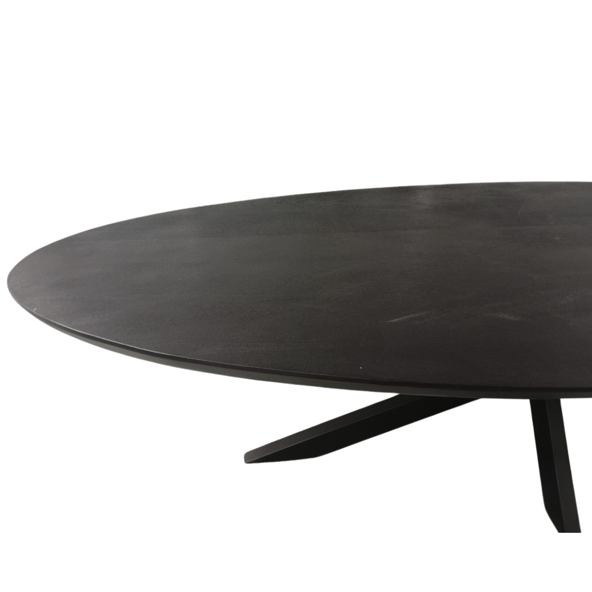 Ovale zwarte eettafel Brandy van Starfurn, handgemaakt van massief mangohout