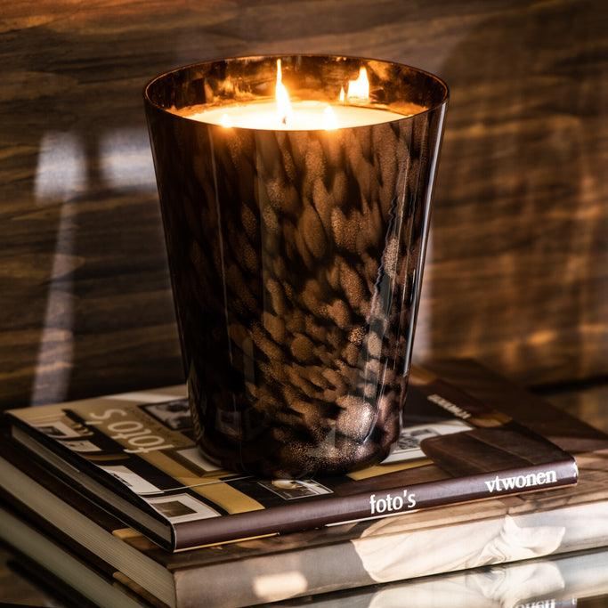 Geurkaars Noa Sandalwood Zwart/Goud Large 95uur