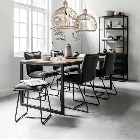 Gevlochten pitriet hanglamp Las Salinas large in een interieur