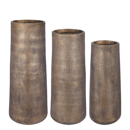 Kardine Antique Gold Alu Pot Dented Pattern High S van PTMD, detail van het gedeukte patroon op witte achtergrond