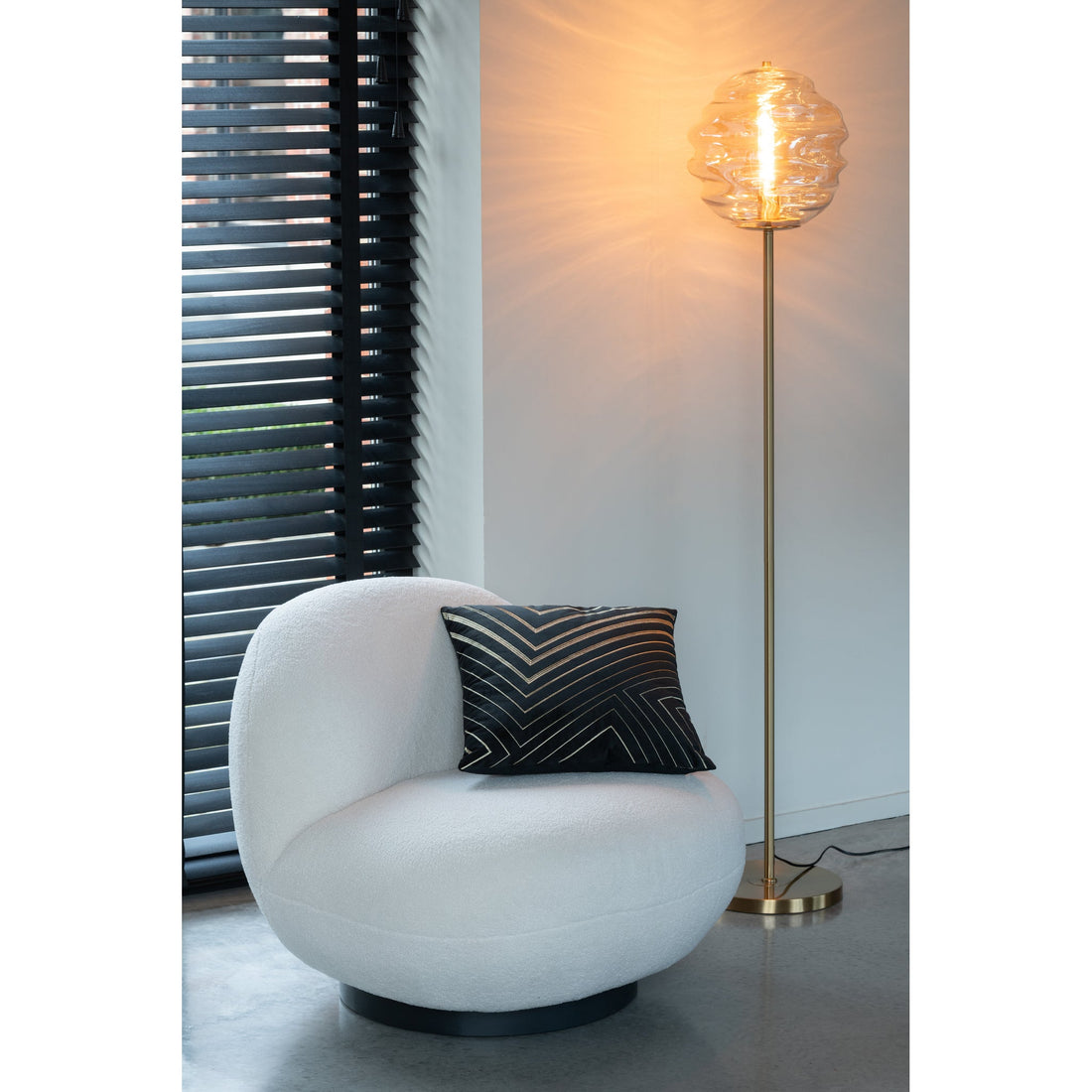 Lampa podłogowa Glass Light Cognac H156cm J-Line